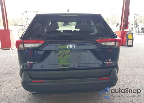 2024 Toyota Rav4 Hybrid Xle z USA, uszkodzony, nr VIN 2T3RWRFV1RW248876